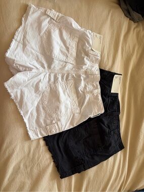 American Eagle White and Black Frayed Hem Cargo Shorts Duo